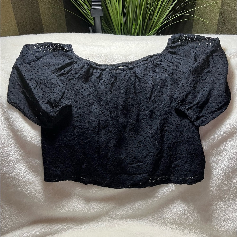 Hollister Co.|Black Lace Off the Shoulder Top|Color:Black| Size S